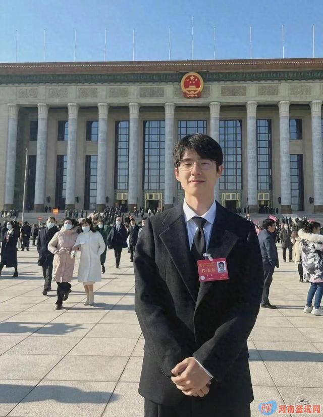 河南人刘昊然在人民日报撰文《珍惜角色的馈赠》